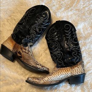 Vintage ACME Black and Snakeskin Cowboy Boots with Metal toe details Sz 91/2 men